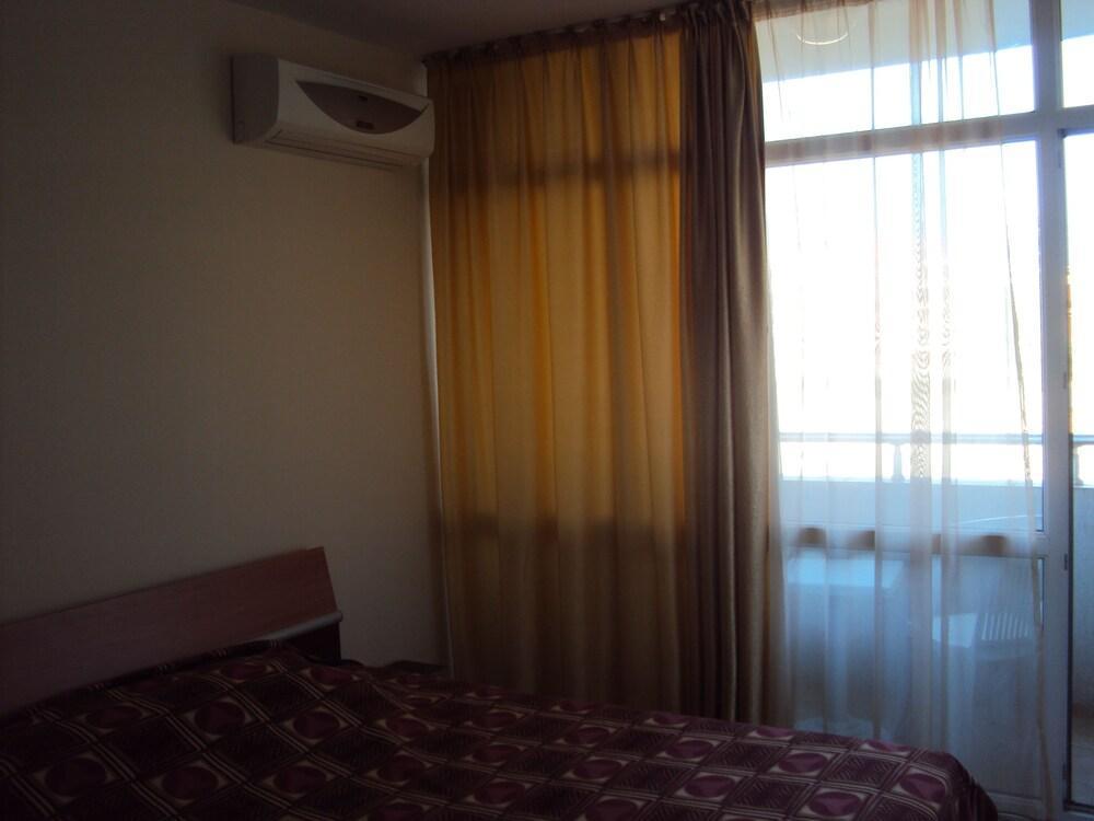 Sun City Hotel Солнечный берег Экстерьер фото